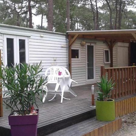 Bureaux Appartements Lesparre Medoc Экстерьер фото