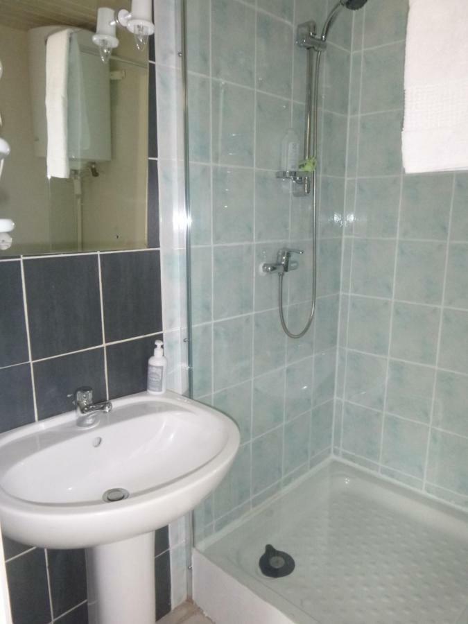Bureaux Appartements Lesparre Medoc Экстерьер фото