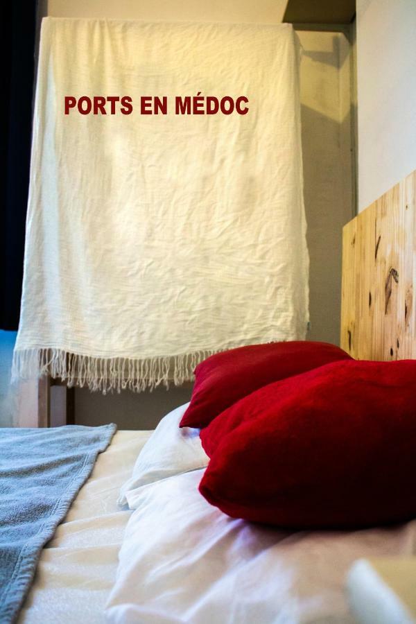 Bureaux Appartements Lesparre Medoc Экстерьер фото