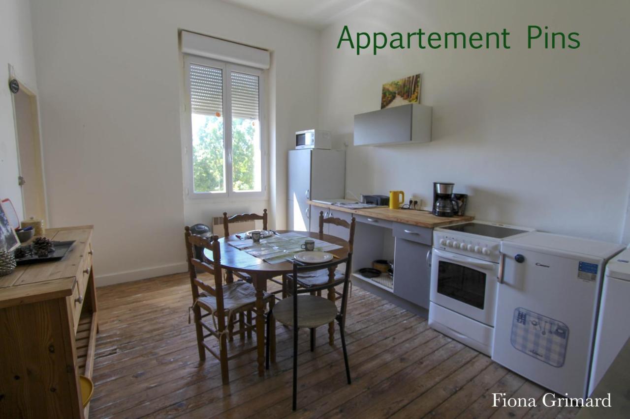 Bureaux Appartements Lesparre Medoc Экстерьер фото